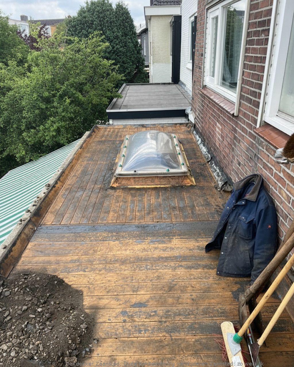 Oude Dakbedekking Verwijderen Zaanstad